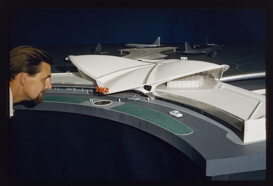 Balthazar Korab takes a look at Eero Saarinen's TWA model.