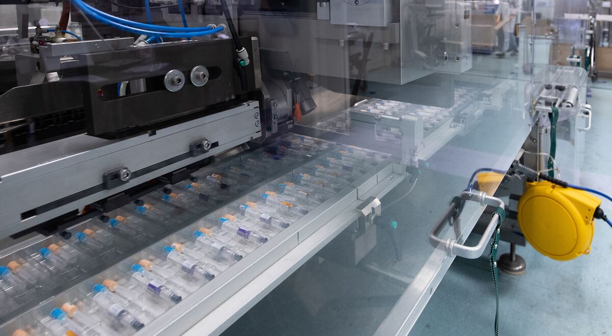 Biovac, Sanofi Pasteur to Make Pediatric Vaccine in S. Africa - Bloomberg