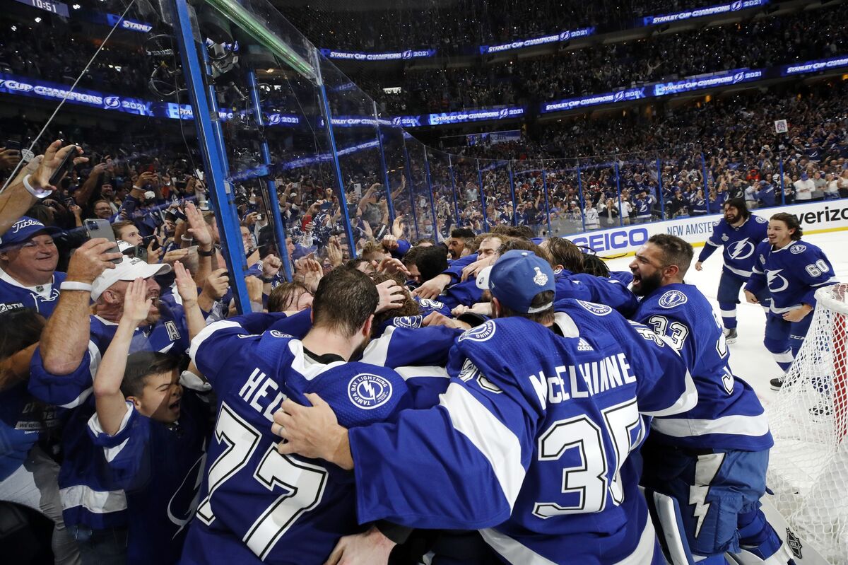 Stanley Cup: Tampa Bay Lightning Beat Montreal Canadiens to Win Champion -  Bloomberg