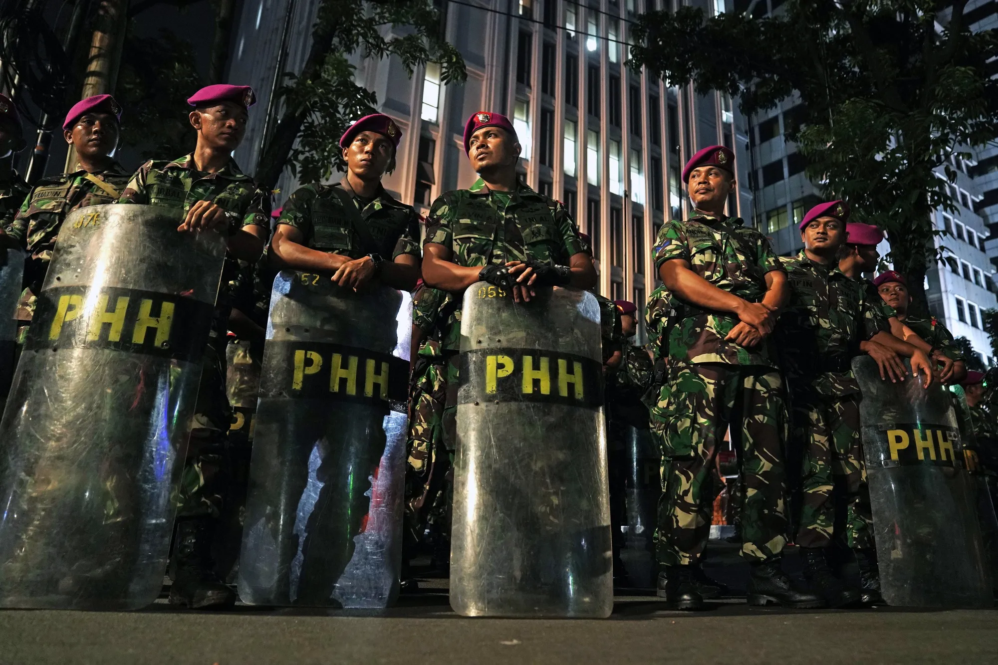 Members of the Indonesian National Armed Forces stand guard outside the Constitutional Court in Jakarta, Indonesia, on May 24.&nbsp;