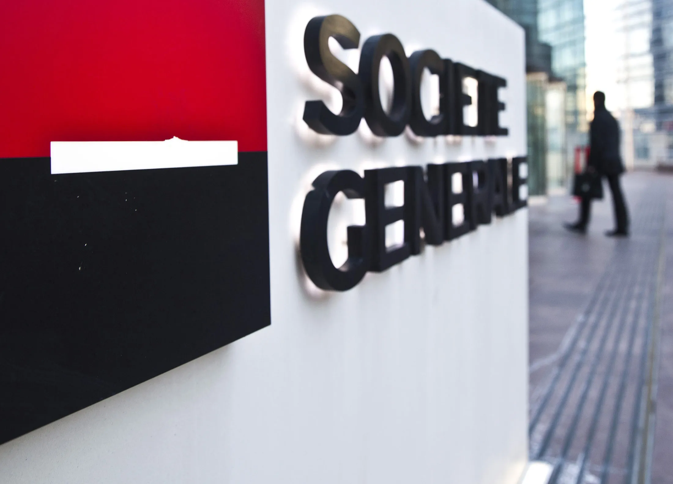 1505470504_socgen