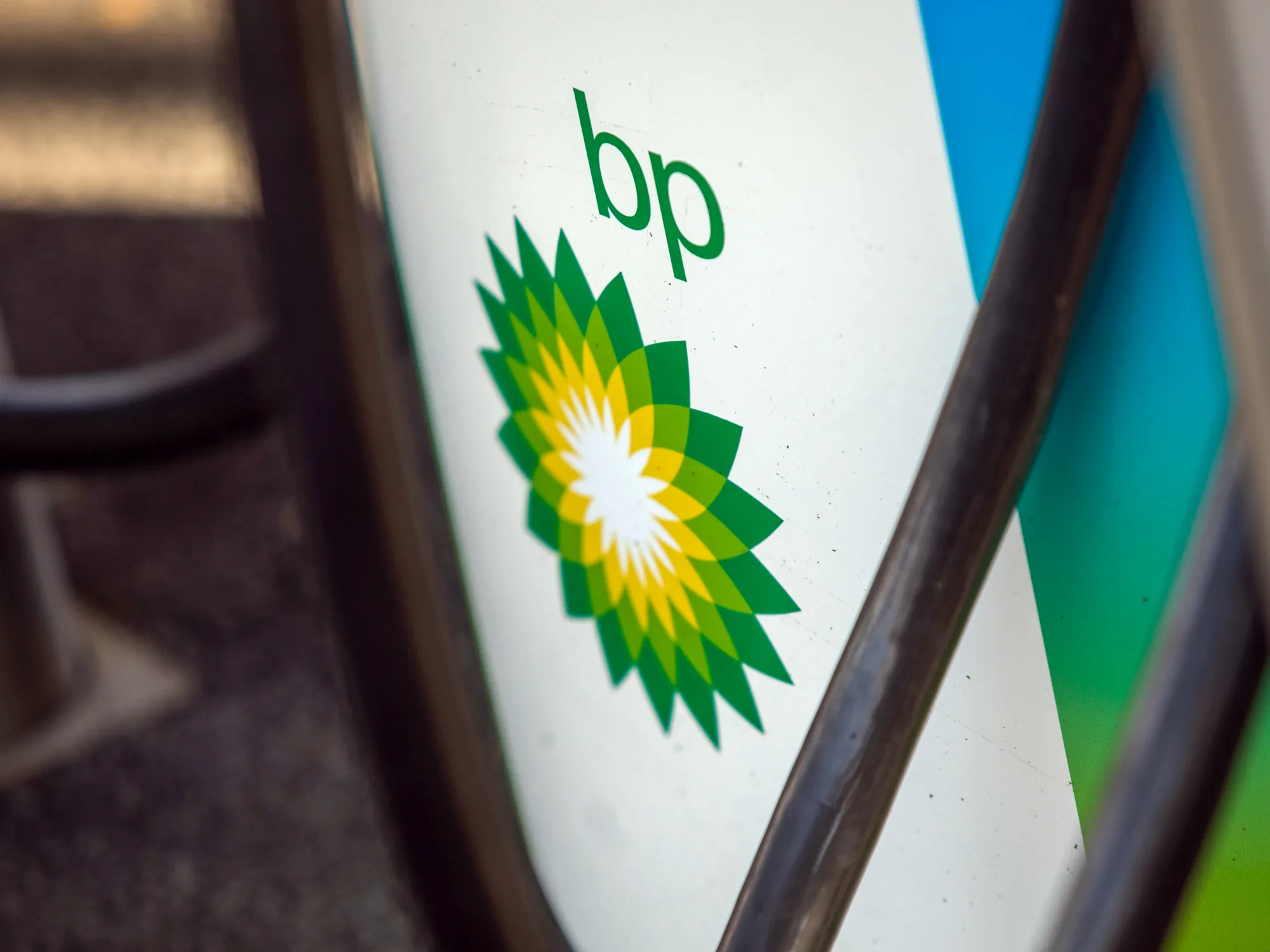 BP Joins Big Oil Profit Bonanza With Further Share Buybacks - Bloomberg