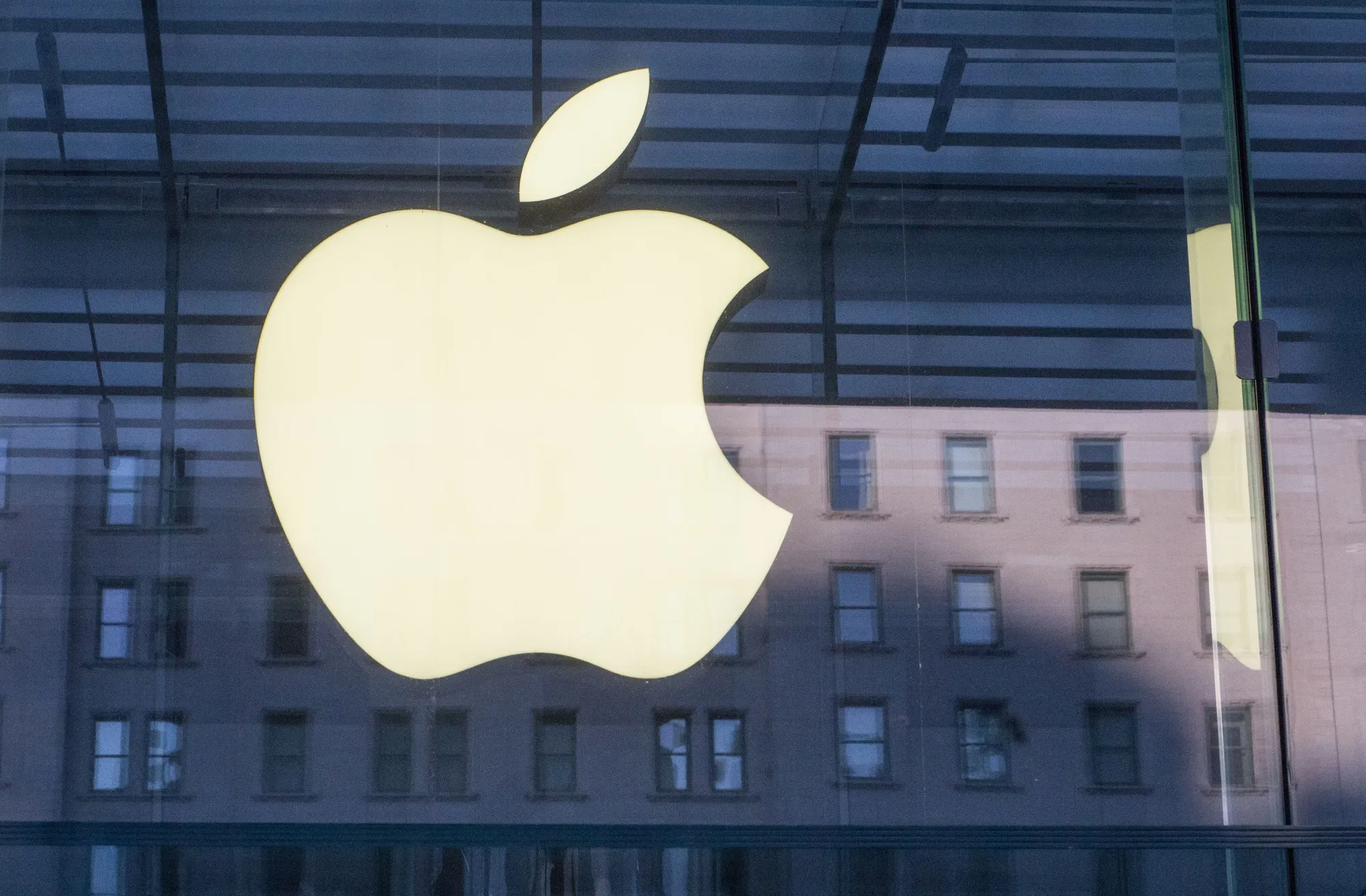 Apple's Foldable iPhone Remains on Track for September Debut (AAPL) -  Bloomberg