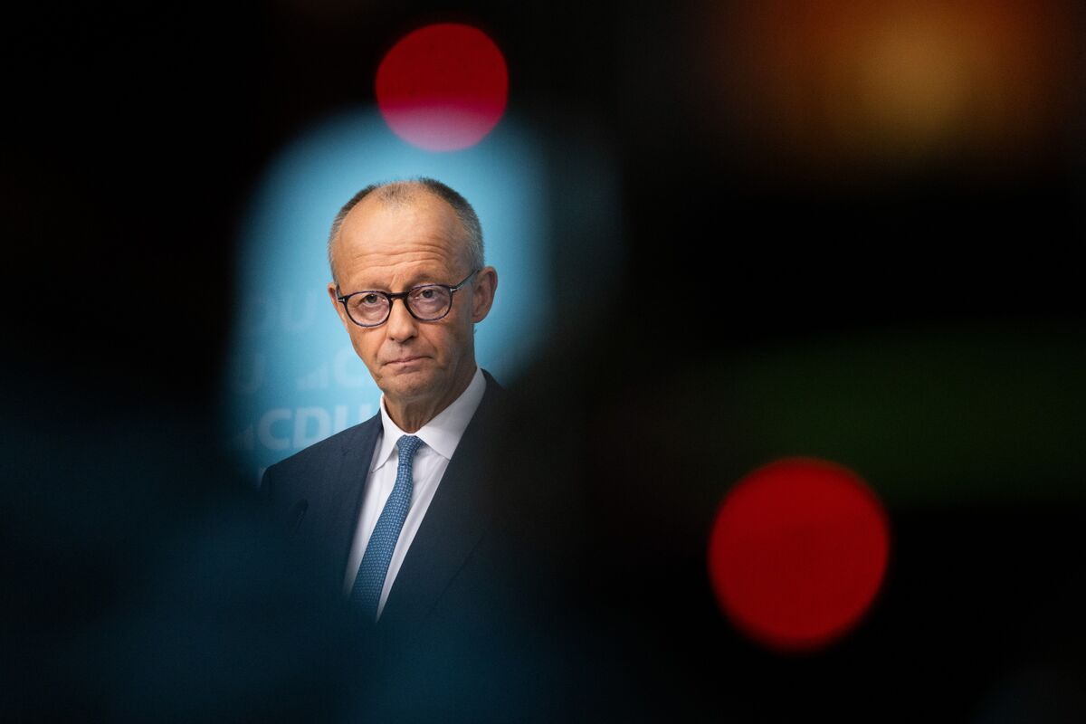 German Political Earthquake Tests Merz’s Economic Recovery