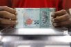 Malaysia on Brink of Intervention as Ringgit Nears Threshold 