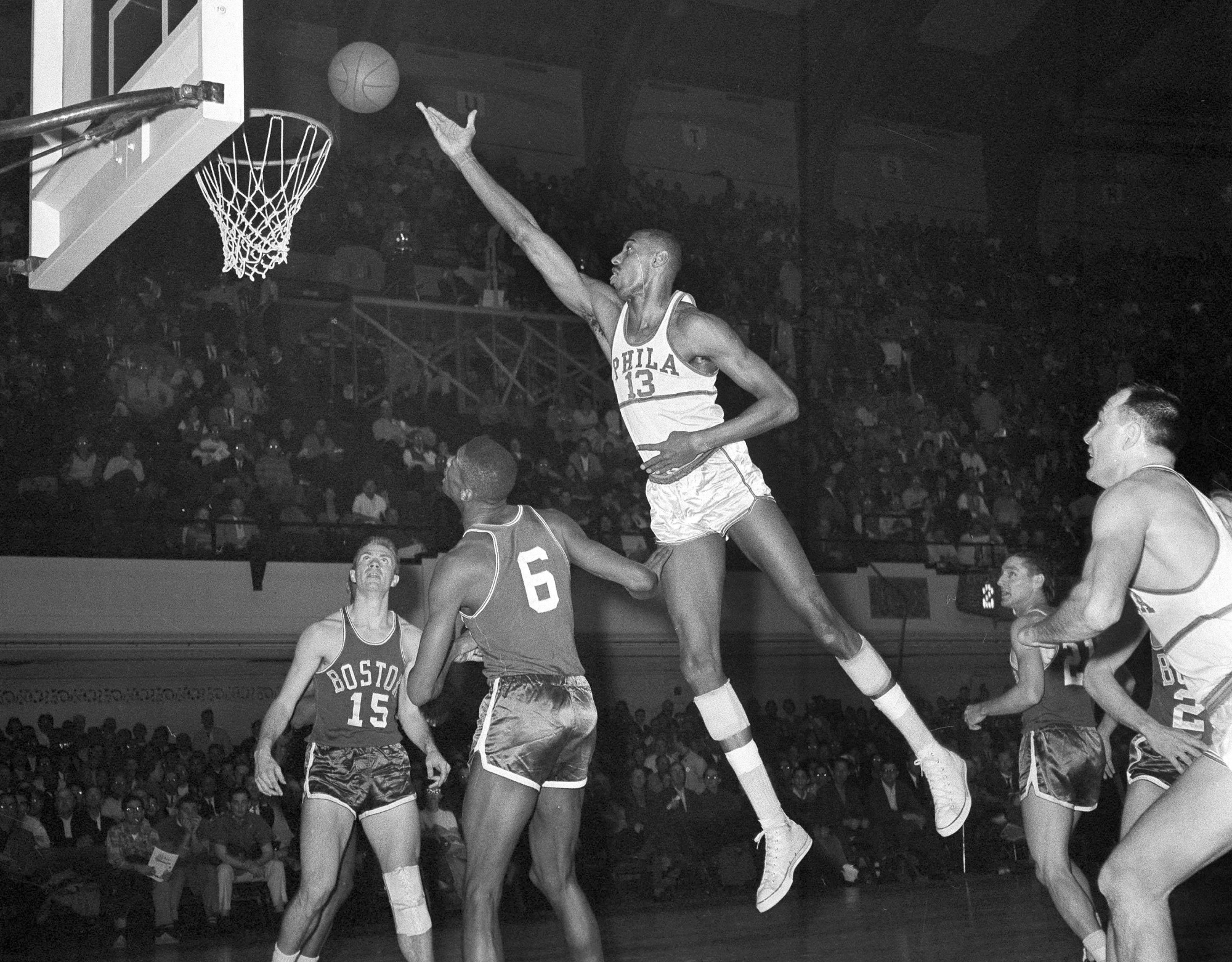 NBA Laid Key Foundation During 1960s Amid Off-court Chaos - Bloomberg
