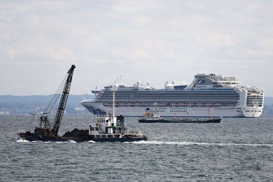 Stranded on Virus-Hit Ships, Passengers Play with Balloons