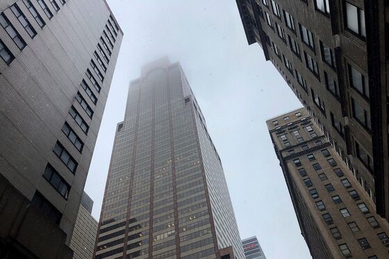 Helicopter Crash Lands on Manhattan Building Rooftop