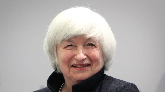 Former Fed Leader Yellen Says Fiscal Support Vital for Economy