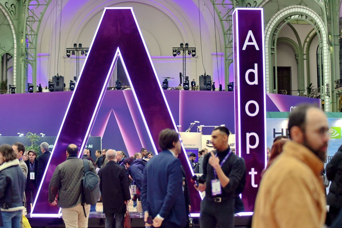 AI Raises Big Tech’s Systemic Threat to EU Banks, Watchdog Warns