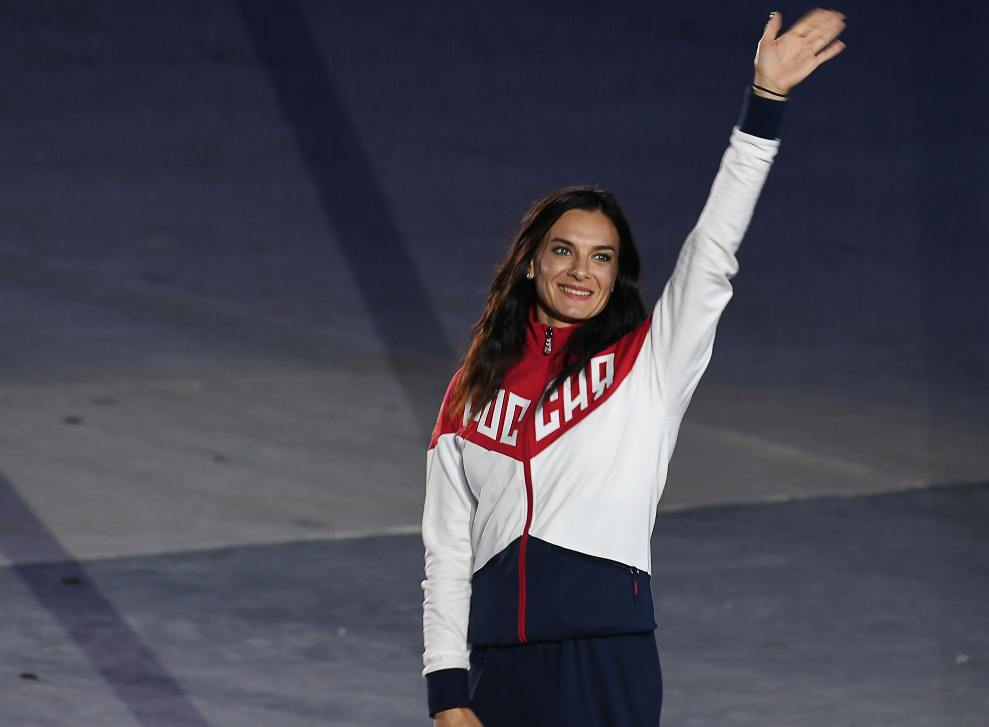 Спортсменка родила. Елена Исинбаева дети. Елена Исинбаева муж. Исинбаева и ее муж фото. Исинбаева в джинсах.