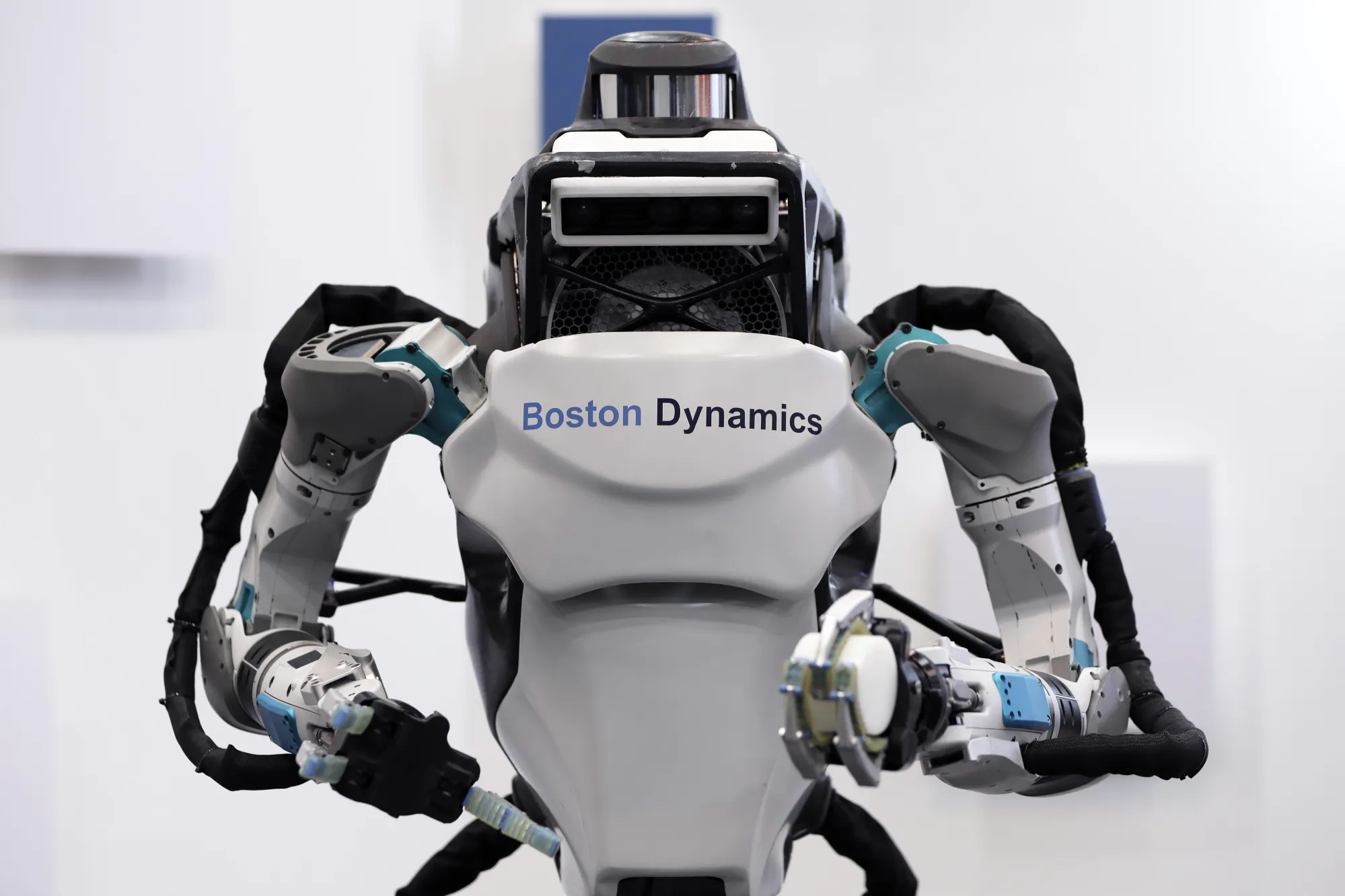 Hyundai Motor Buys 80% of Robotics Firm Boston Dynamics - Bloomberg
