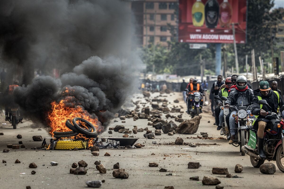 bloomberg.com - Jonathan Tirone - War-Induced Economic Stress Mounts from Africa to Europe