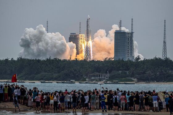Tumbling Chinese Rocket Expected to Re-Enter Atmosphere May 8