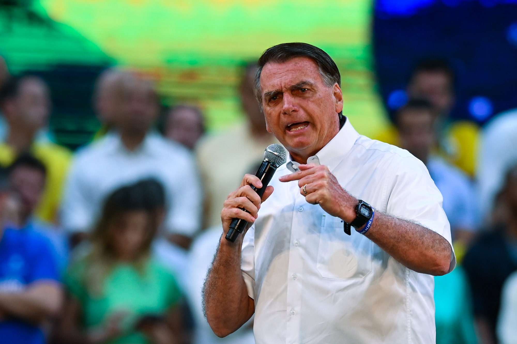 Leftwing Brazilians hope to reclaim football jersey from Bolsonaro
