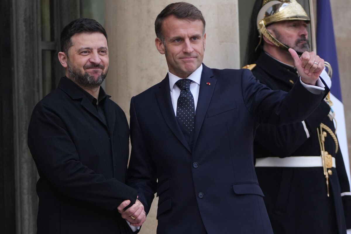 assets.bwbx.io image