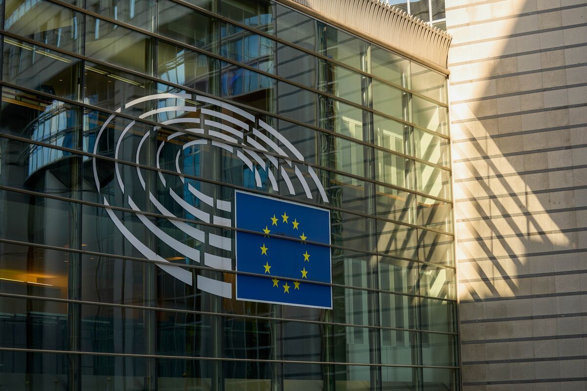 China Lifts Sanctions on European Lawmakers, Resuming Dialogue