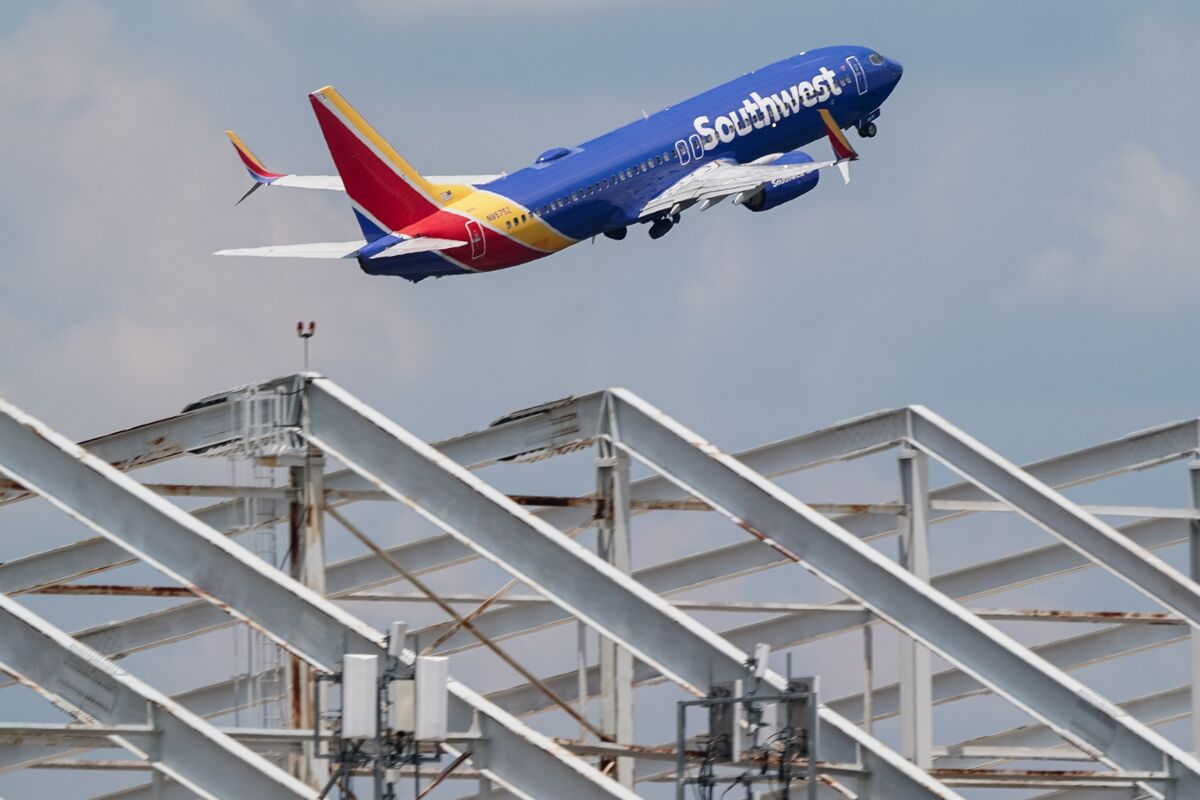 Elliott Pushes for Changes at Southwest Airlines