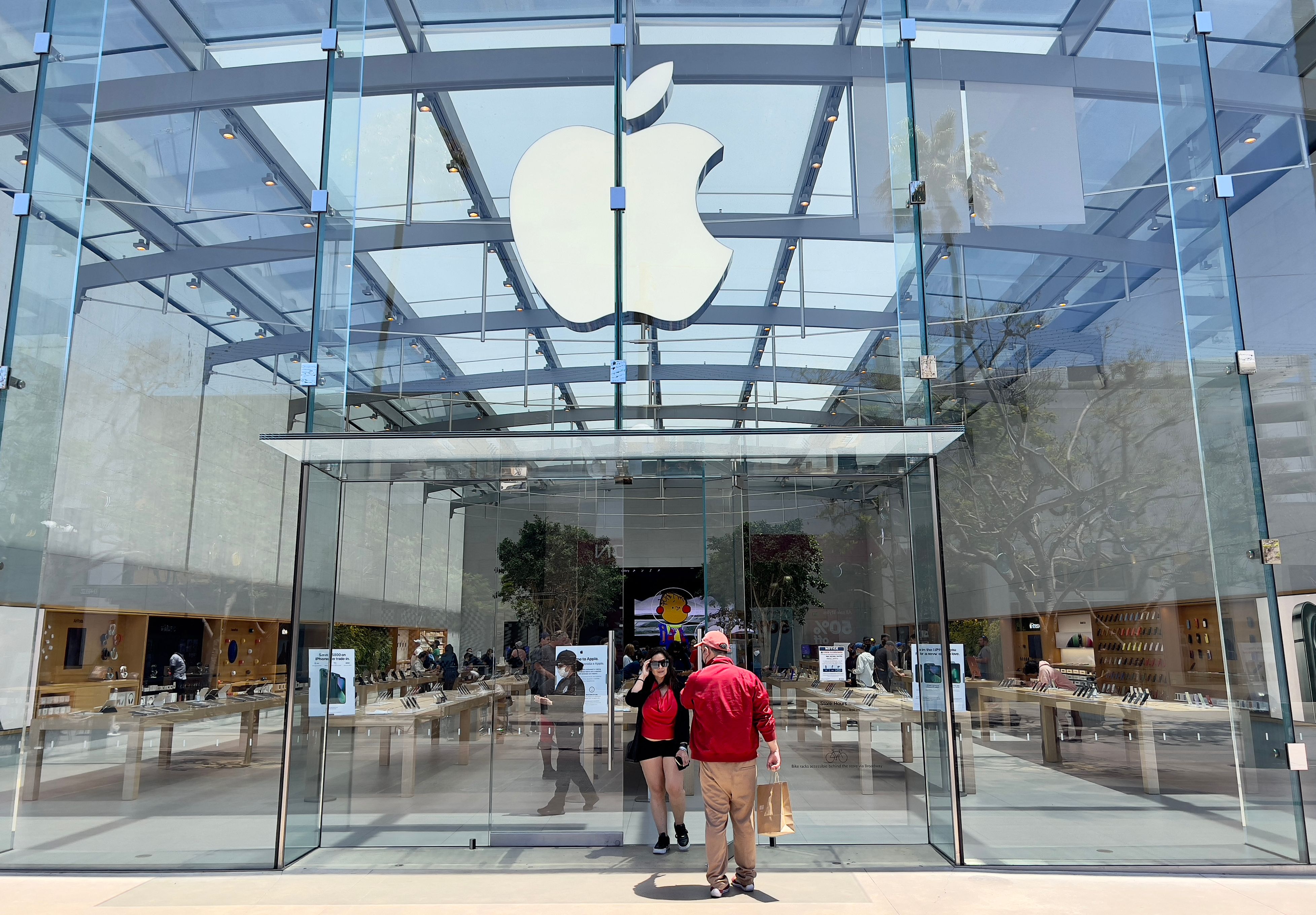 Here's a look at every single Apple store in the United States (AAPL) –  WindowsWear