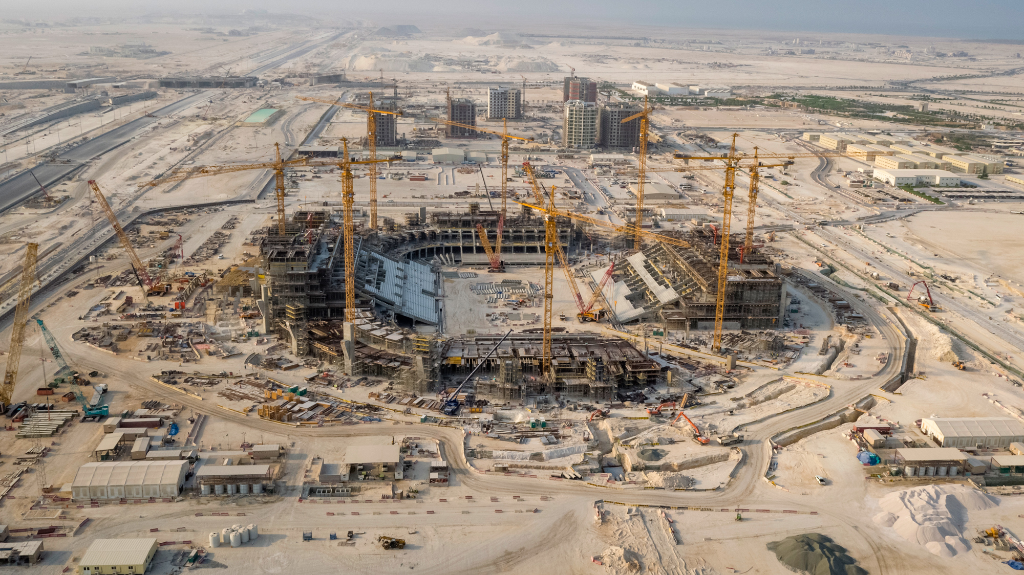 World Cup 2022 Qatars 200 Billion Dash Hits Construction Cliff