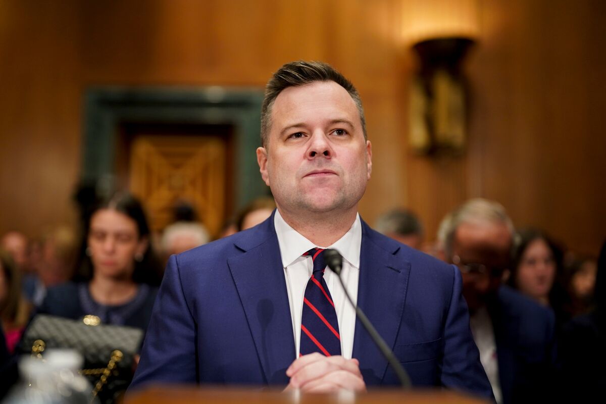 Senate Democrats Want Housing Chief Pulte to Testify Soon