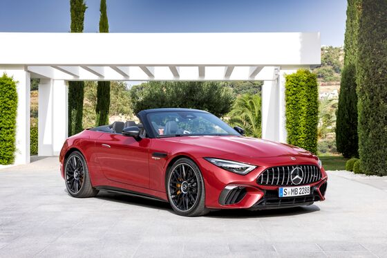 Mercedes-Benz Debuts New Version of Beloved Hipster Convertible