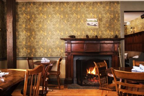 The White Hart Inn.