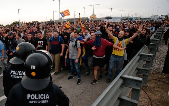 Catalan Protests Clog Barcelona After Separatist Leaders Jailed