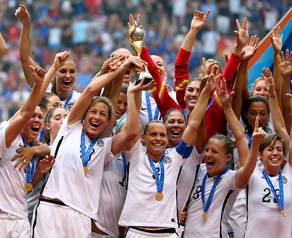 U S Beats Japan 5 2 In Women S World Cup Final For Third Title Bloomberg