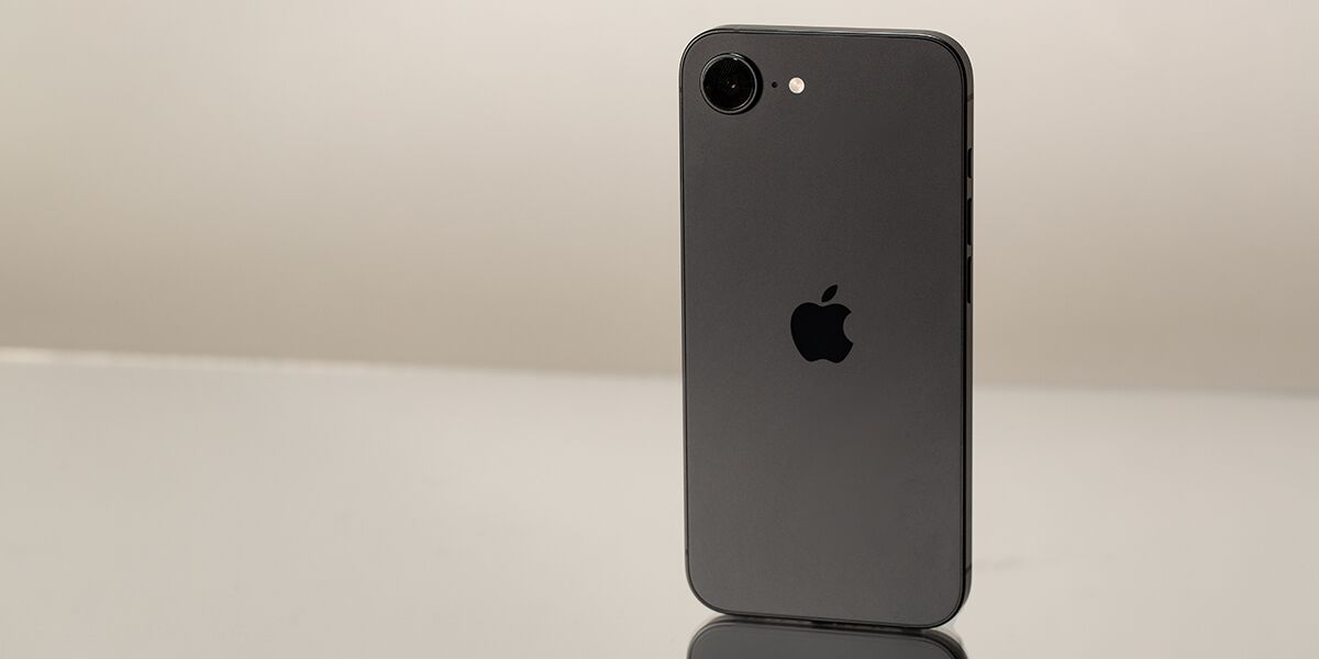 iPhone 16e Review: Apple’s Entry-Level Phone Is Held Back by Its Premium Price