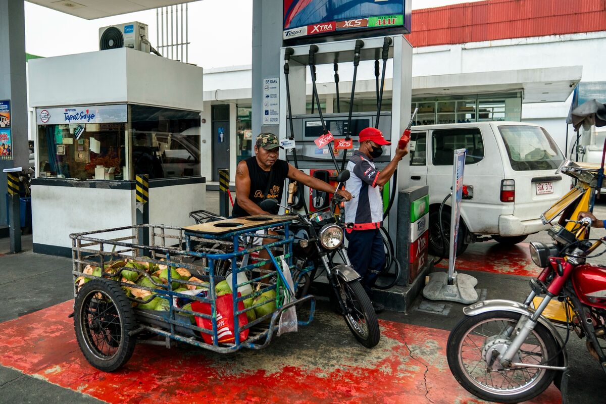 Philippine Inflation Eases to 6.1% After Successive Rate Hikes