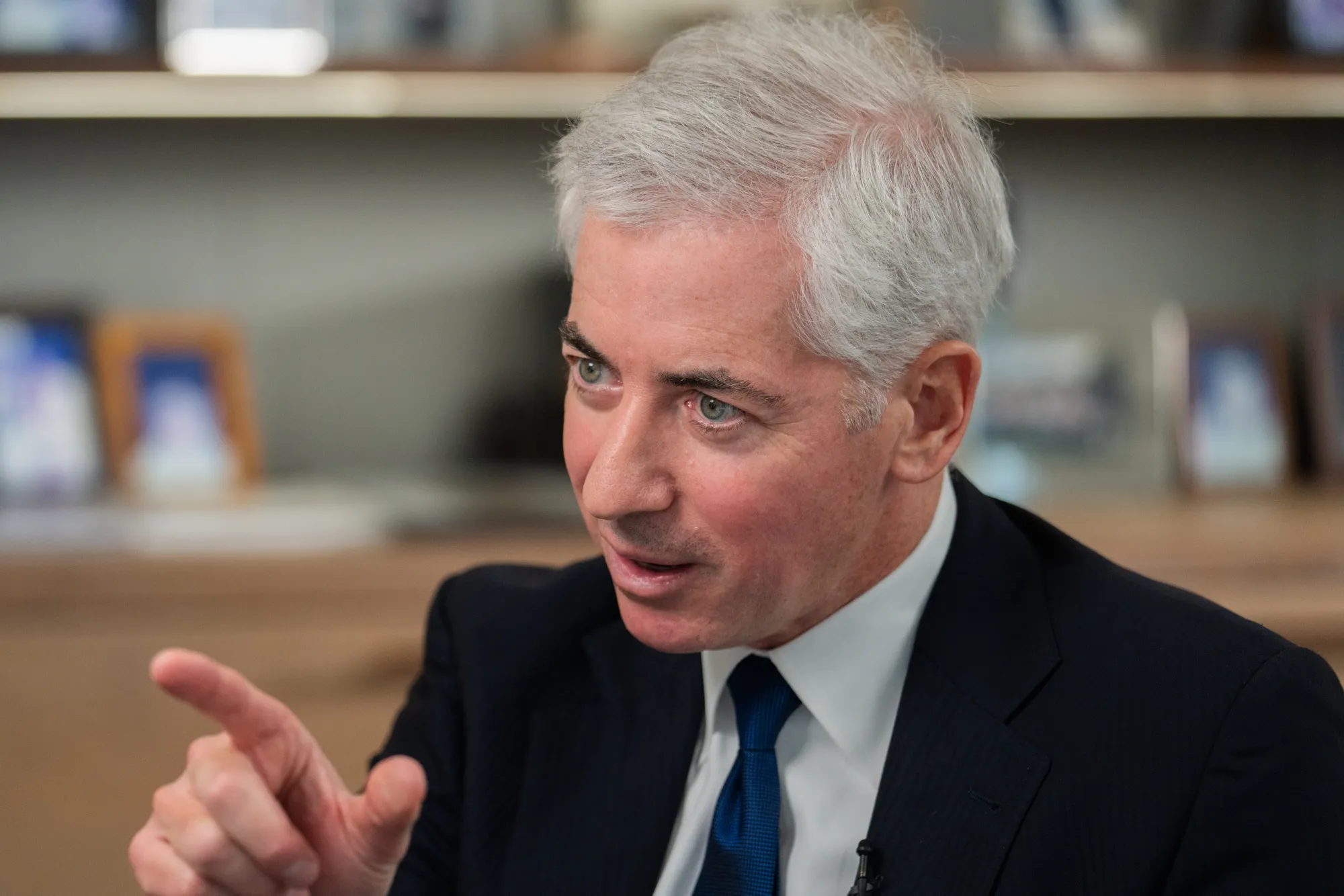 Bill Ackman Seeks to Remove Pershing Square’s Amsterdam Listing - Bloomberg