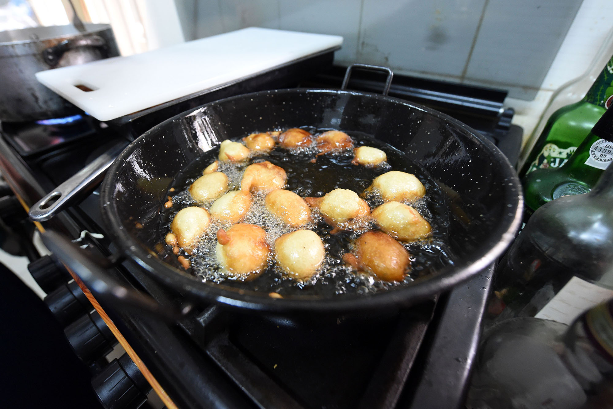 Nigeria Inflation Hits Akara Snack Due to High Beans, Peanut Oil Prices -  Bloomberg