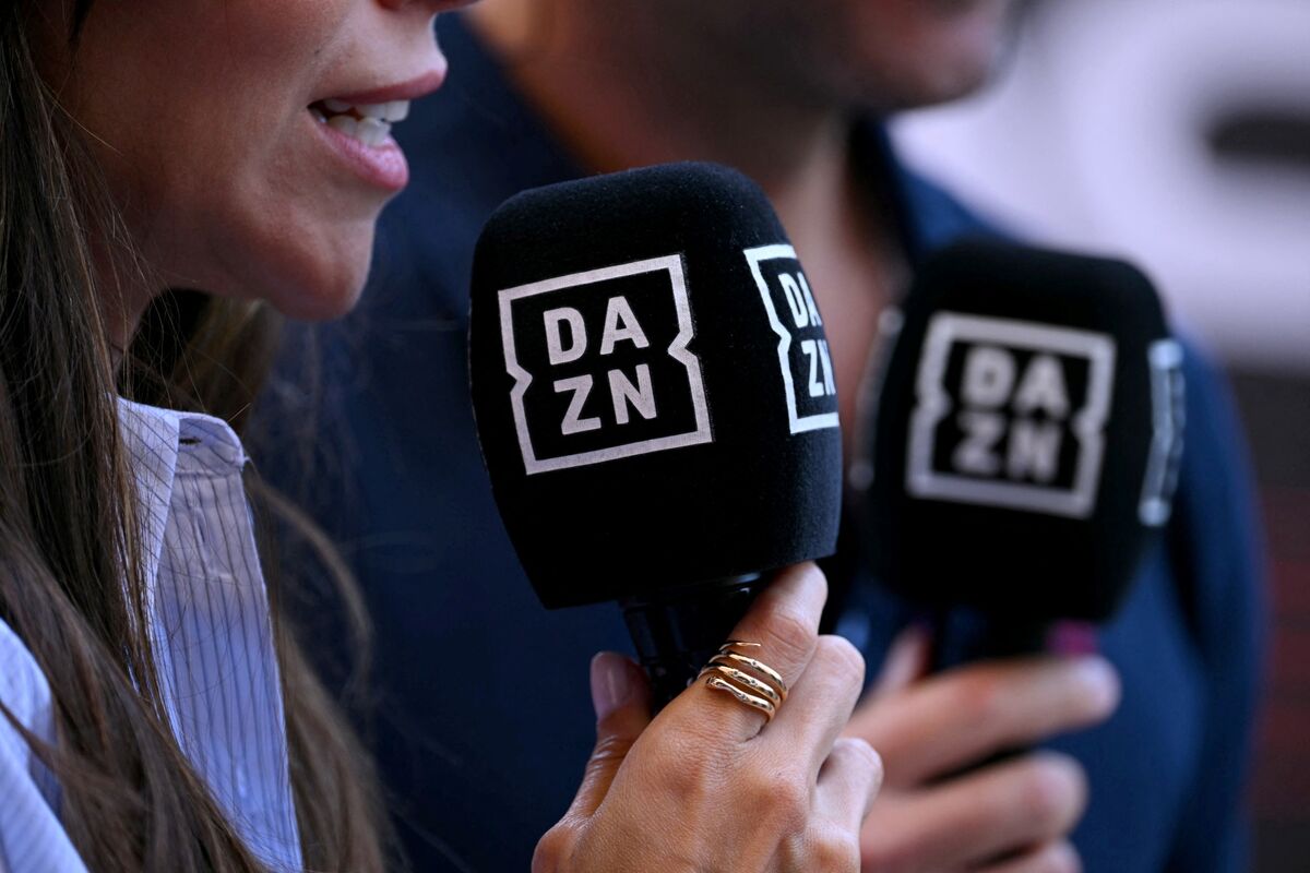 Saudi PIF Nears $1 Billion Investment in DAZN