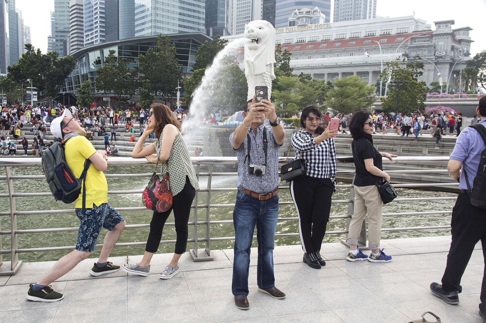 Î‘Ï€Î¿Ï„Î­Î»ÎµÏƒÎ¼Î± ÎµÎ¹ÎºÏŒÎ½Î±Ï‚ Î³Î¹Î± Singapore benefits from Hong Kong protests