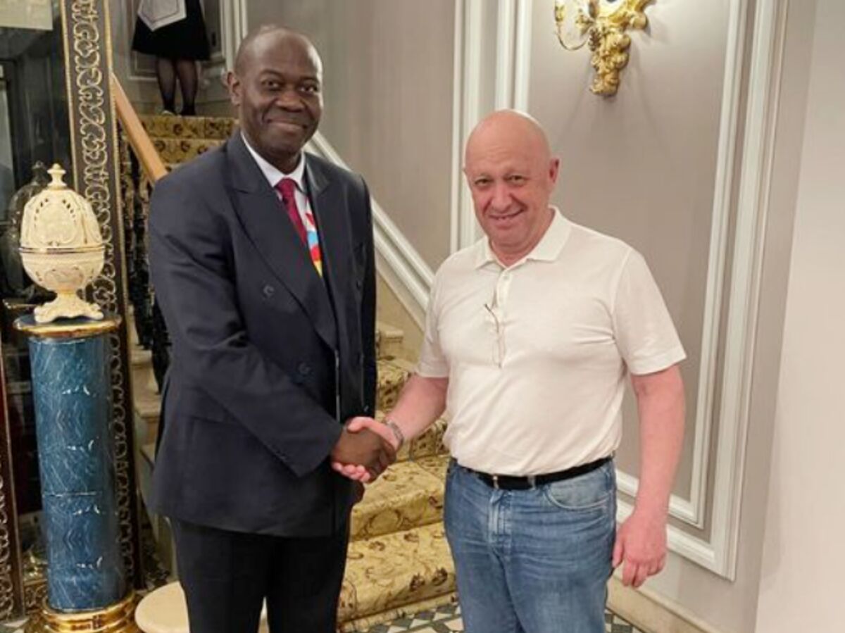プリゴジン氏、プーチン氏から注目奪う－アフリカの要人と親密さ演出 - Bloomberg