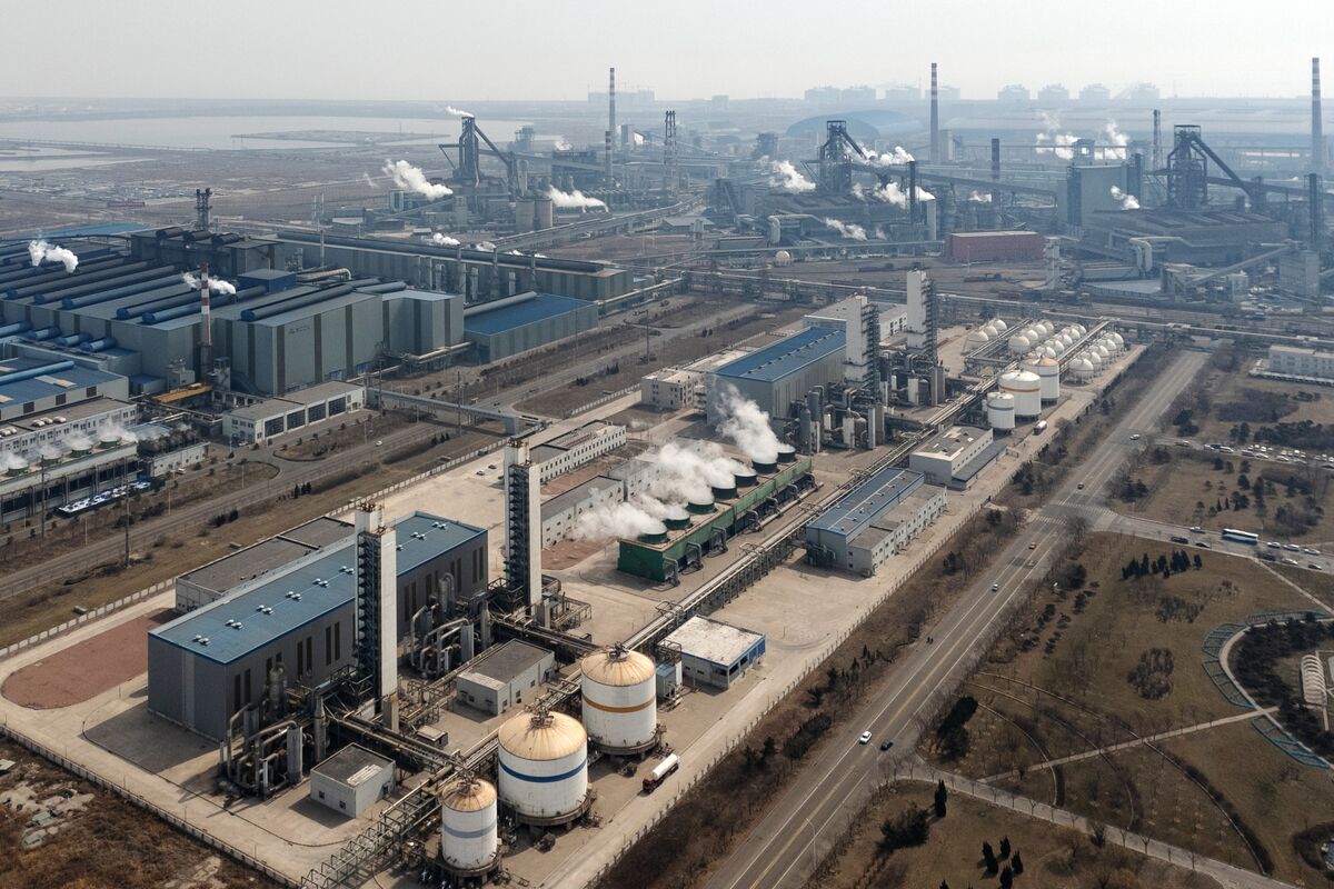 bloomberg.com - Chinese Steel Production Tumbles as Economic Conditions Worsen