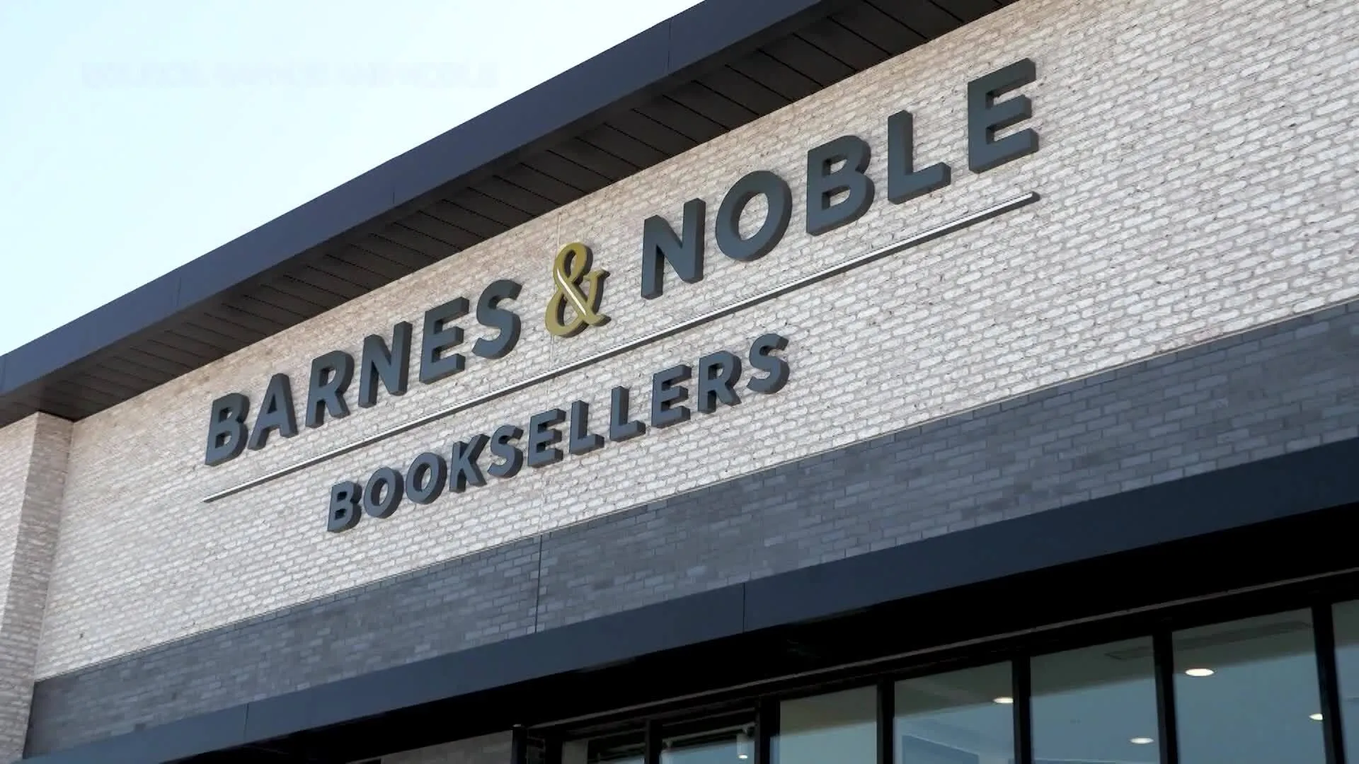 barnes and noble net worth 2021