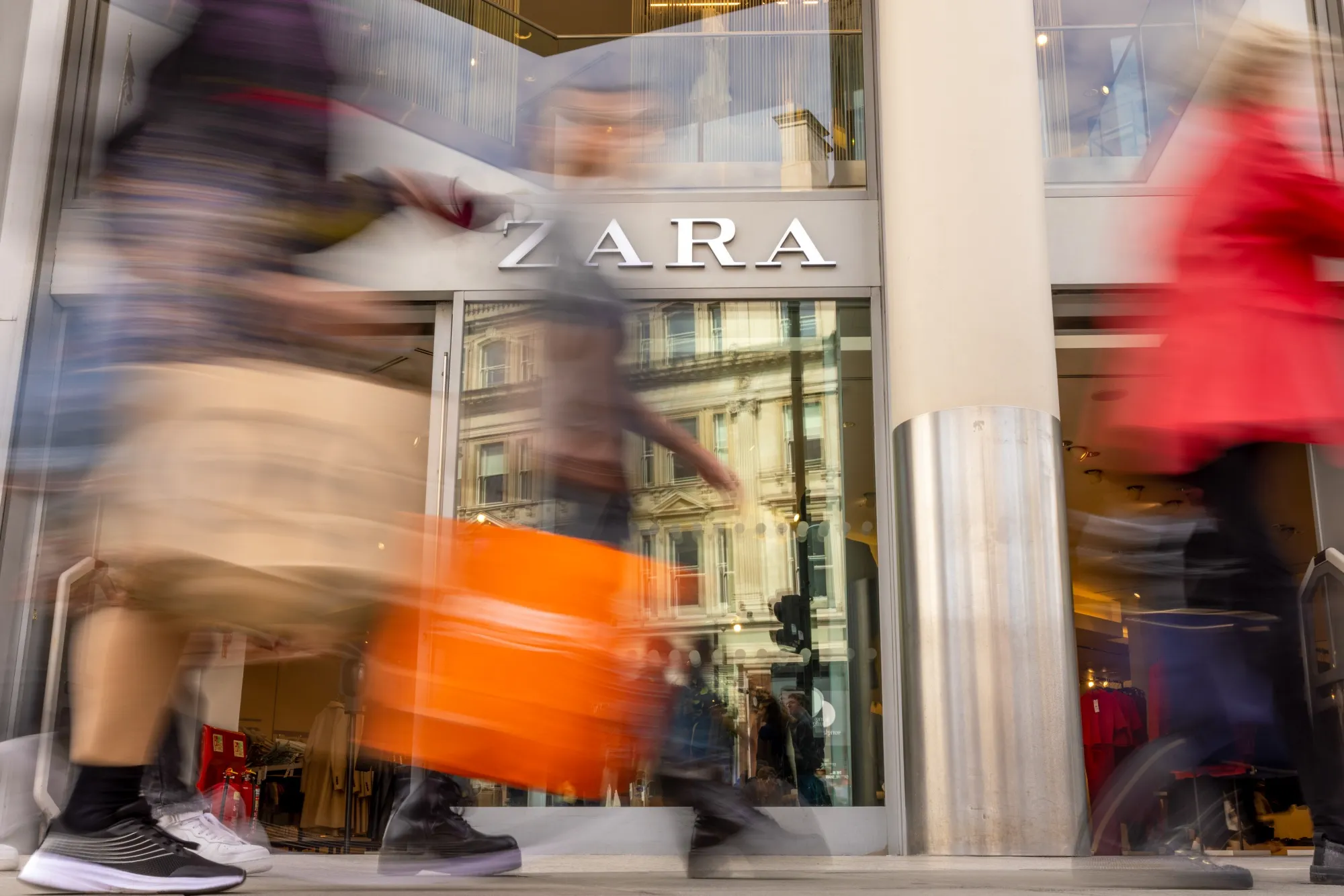 Oxford Street Retail As Frenzied Return To High Street Wanes