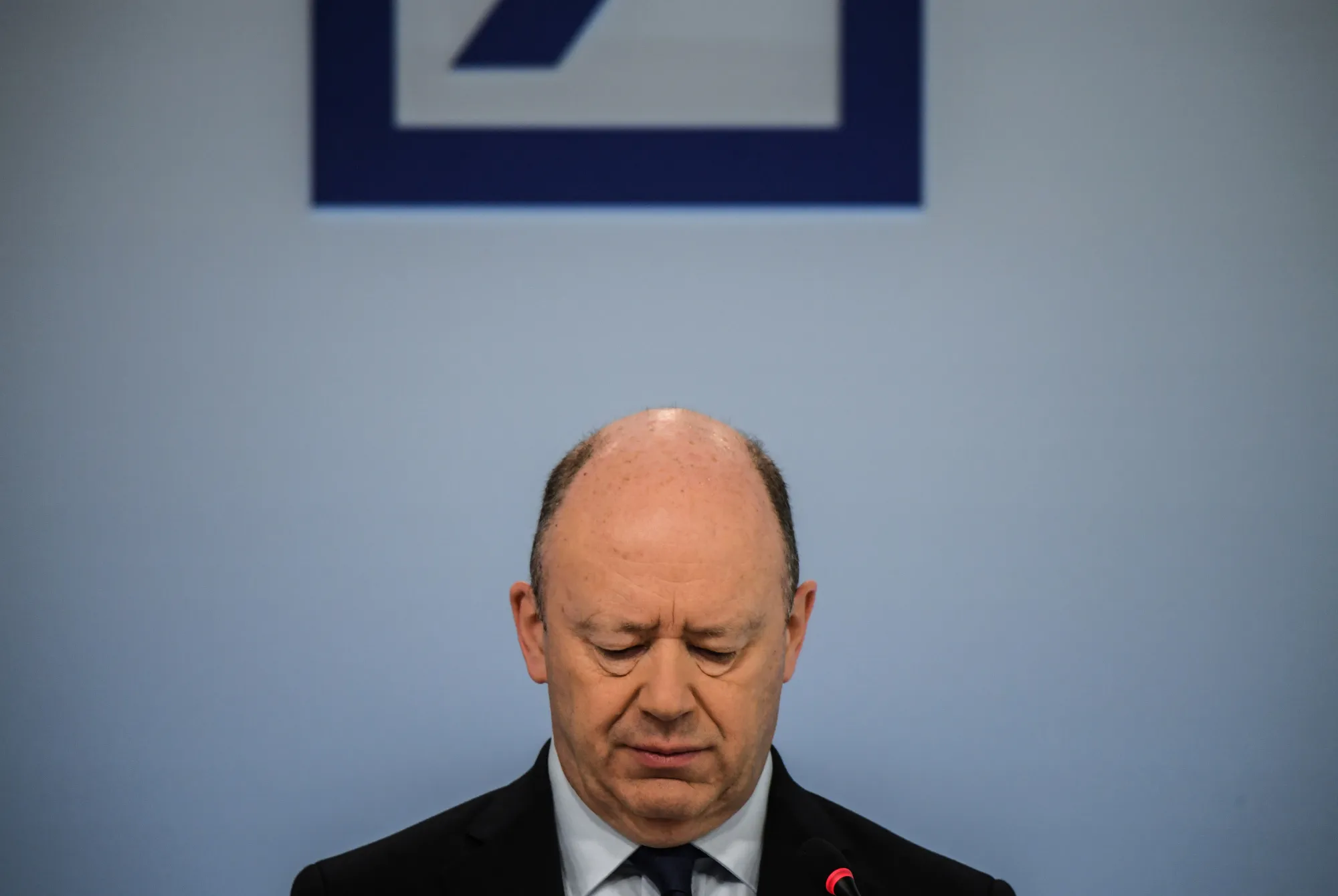 Deutsche Bank AG Chief Executive Officer John Cryan Interview As Fourth Quarter Revenue Declines 