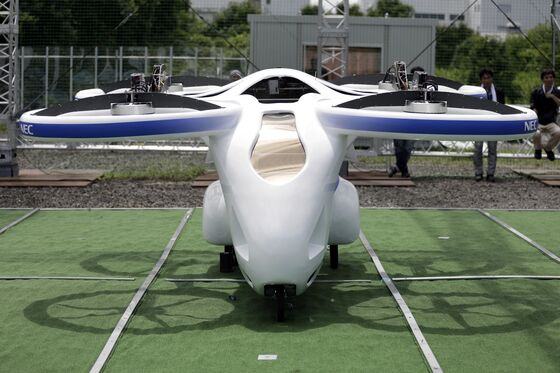 New Japanese Flying Car Gets Off the Ground, for About a Minute