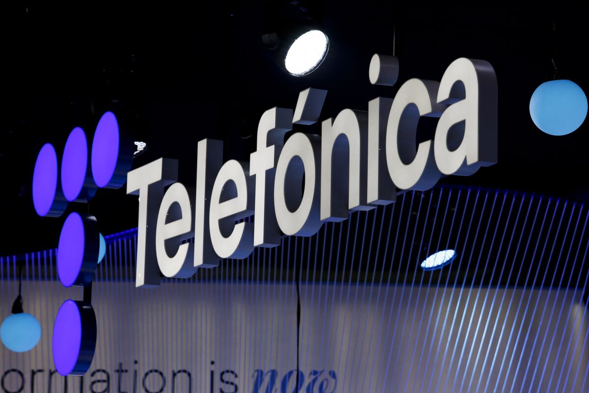 Spain Will Protect ‘Strategic Autonomy’ in Telefonica Deal - Bloomberg
