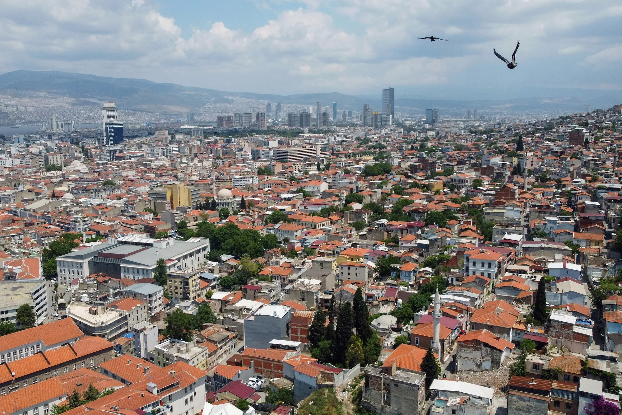 Q Investment Bank is based in Izmir, Turkey.