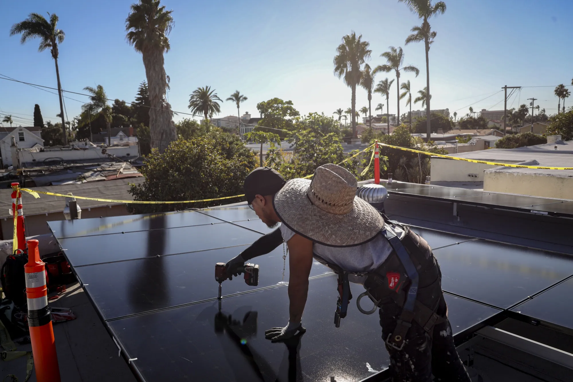 California&nbsp;overhauled its incentives for solar-only systems to encourage homeowners to also install batteries to store power for use when electricity is more scarce and expensive.&nbsp;