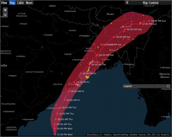 Category 4 Storm Heads for India, Almost One Million Evacuate