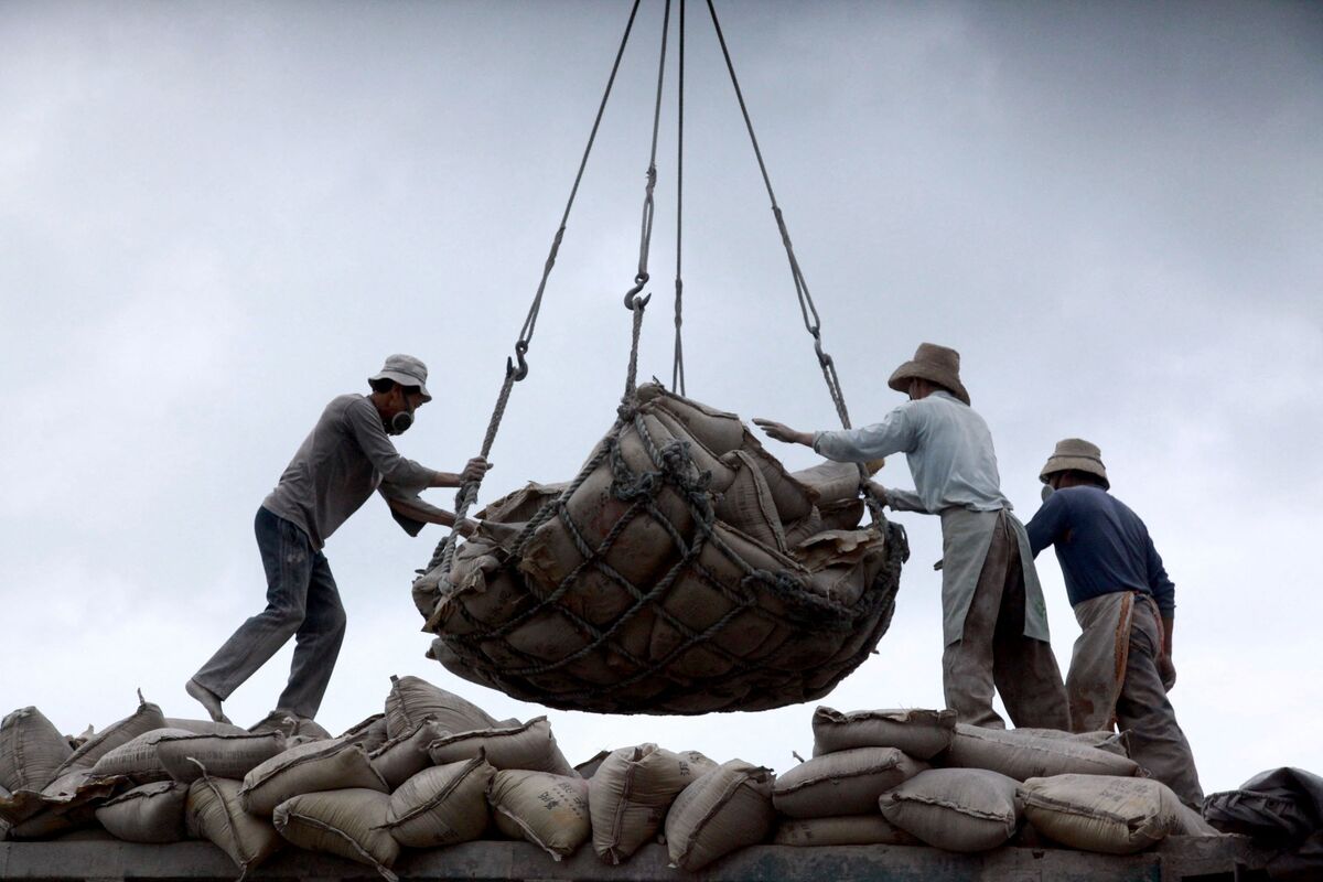 Sự suy giảm xi măng của Trung Quốc báo hiệu kết thúc cơn sốt xây dựng thế kỷ