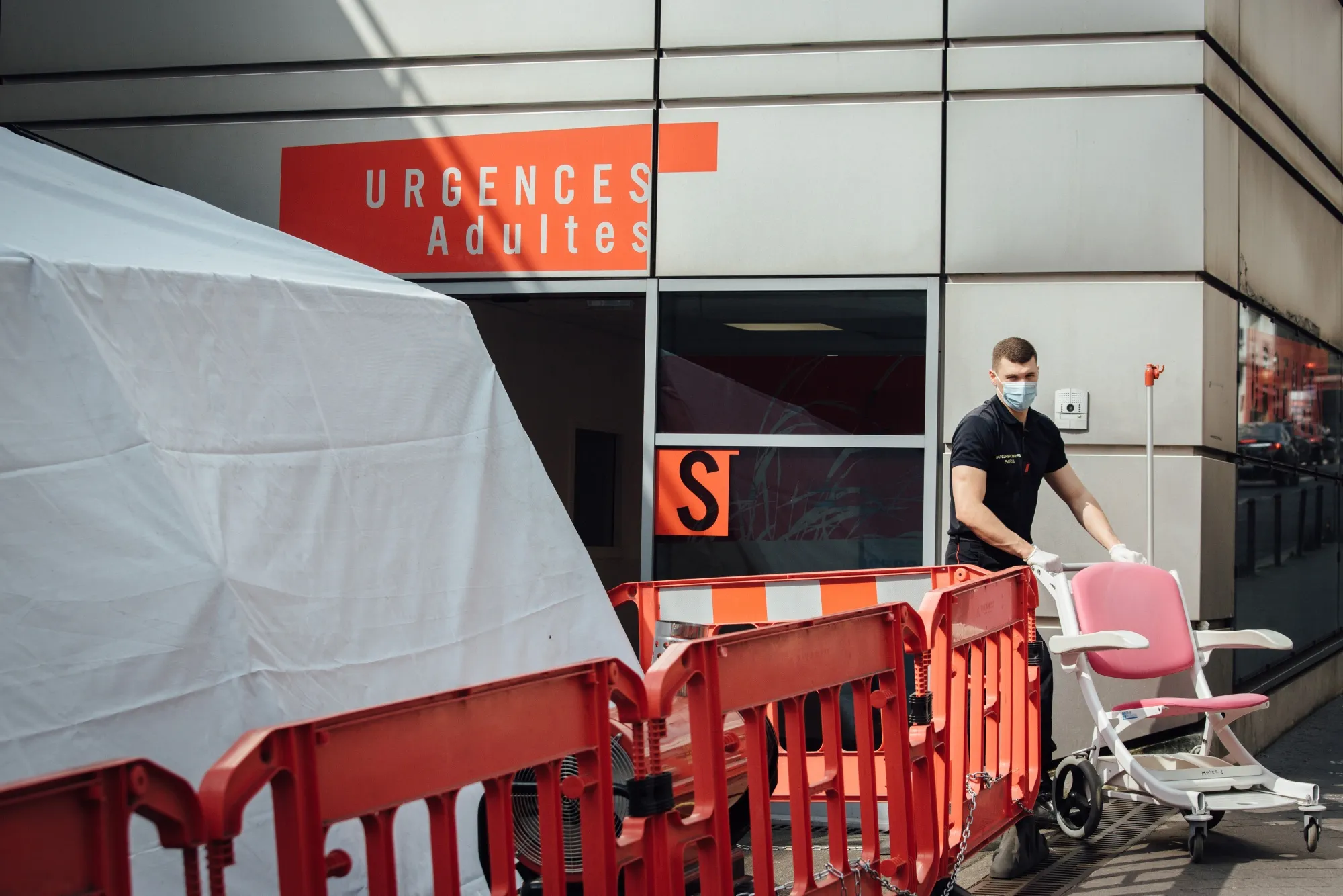 Barriers stand beside a temporary medical tent erected outside Tenon hospital during coronavirus containment&nbsp;in Paris, France, on March 20.&nbsp;
