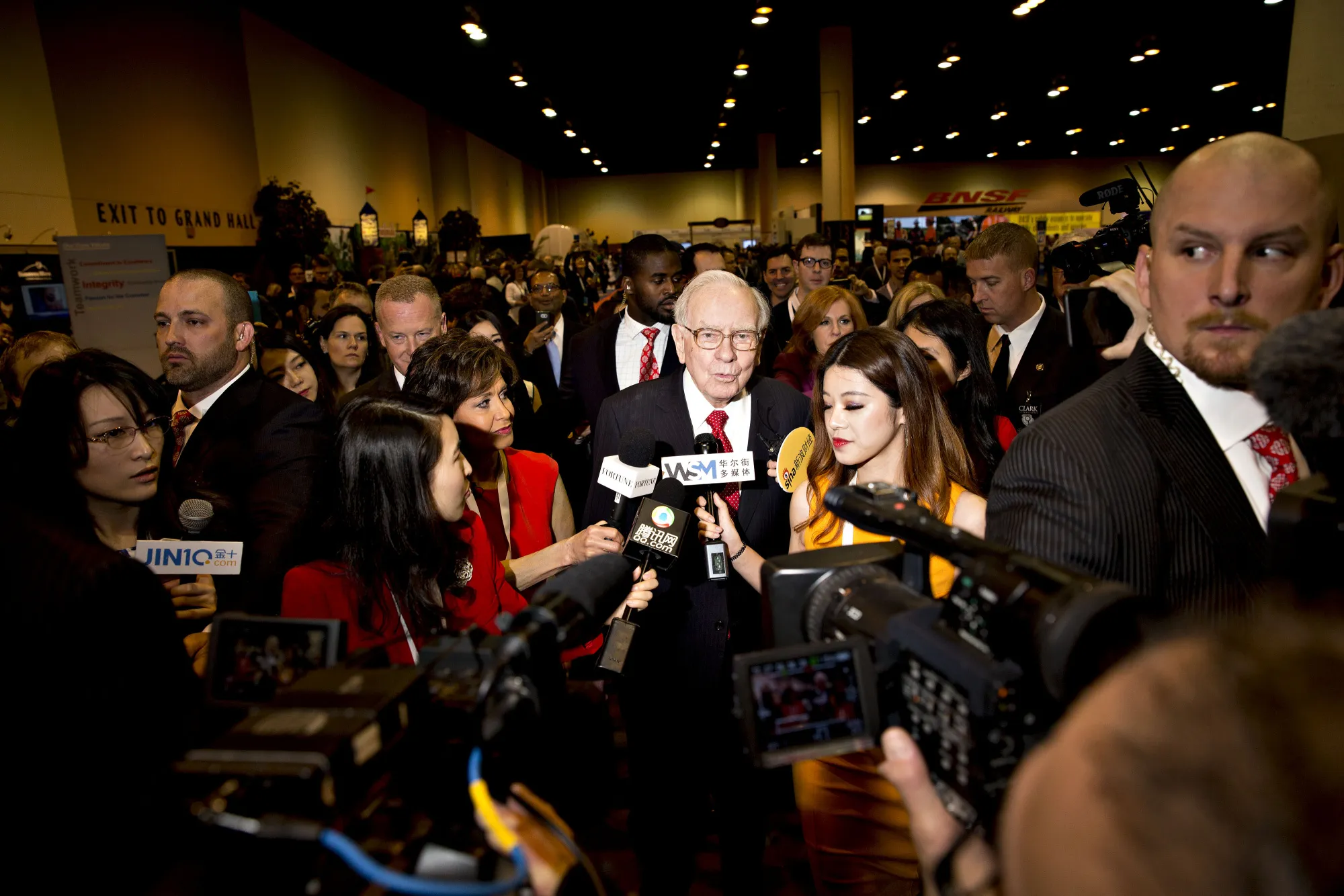 Warren Buffett speaks to members of the media during the Berkshire Hathaway annual shareholders meeting in Omaha, Nebraska in 2016.