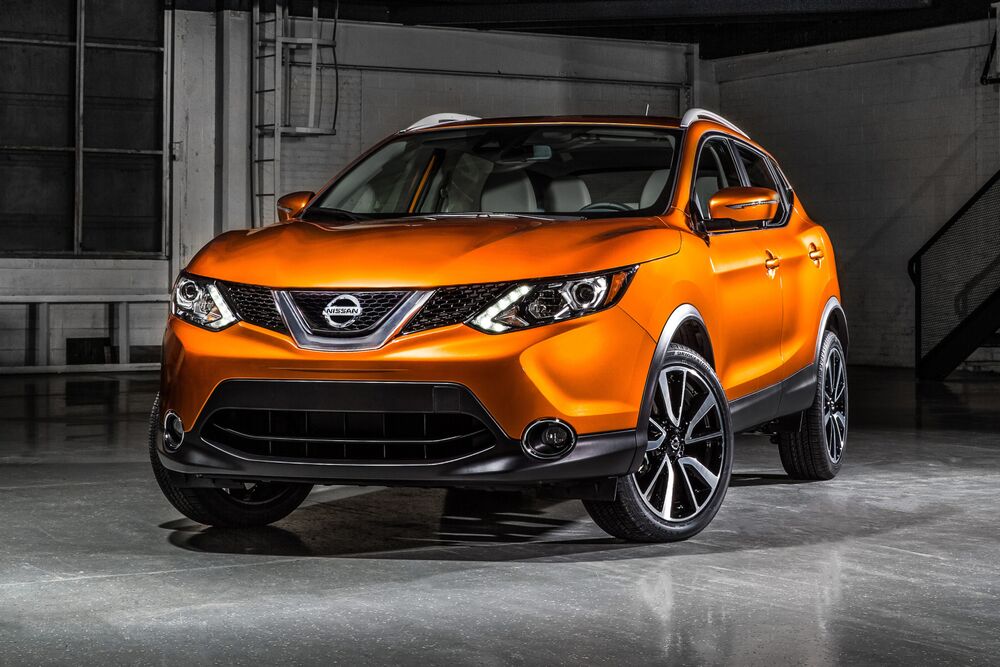 Americans Go Rogue As Compact Suv Purchases Eclipse Sedans Bloomberg The Nissan Rogue