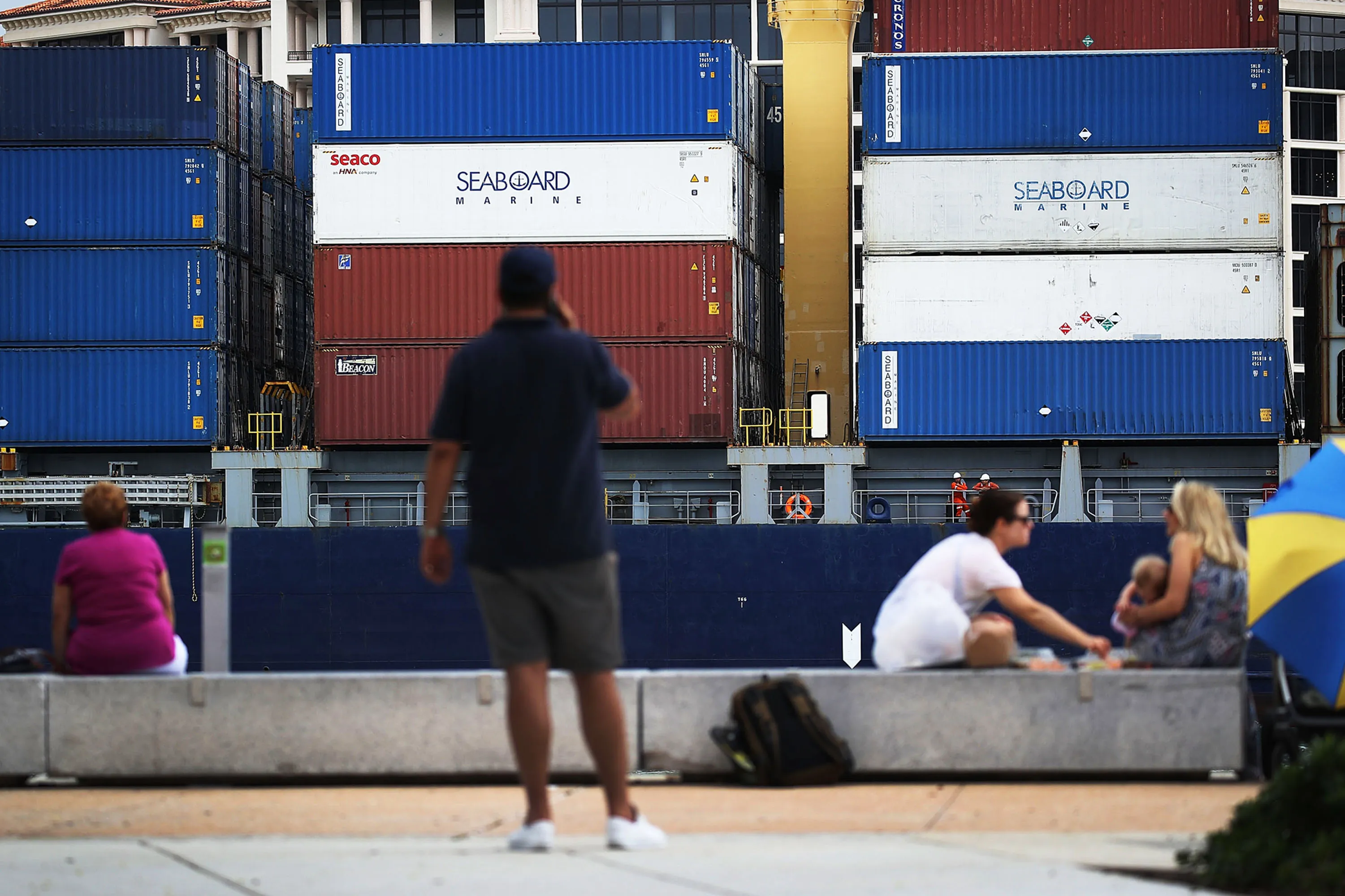 A container ship in the Port Miami.&nbsp;